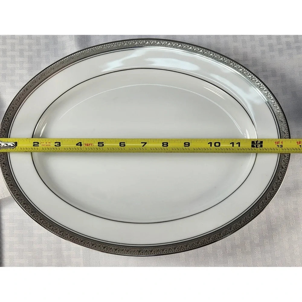 Noritake crestwood platinum